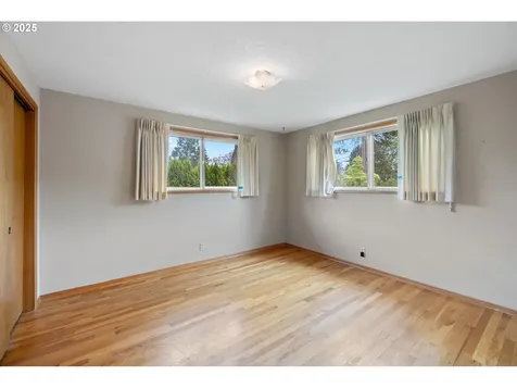 1627 NE 143rd Avenue Portland OR 97230