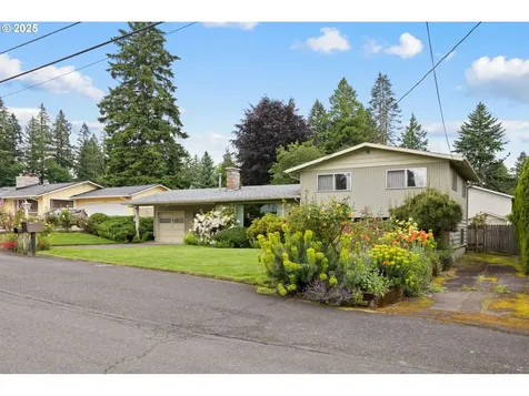 1627 NE 143rd Avenue Portland OR 97230
