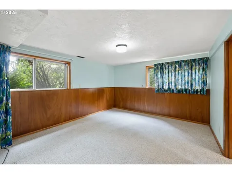 1627 NE 143rd Avenue Portland OR 97230