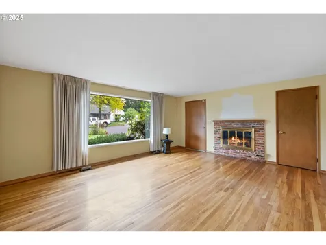 1627 NE 143rd Avenue Portland OR 97230
