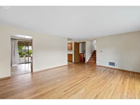 1627 NE 143rd Avenue Portland OR 97230