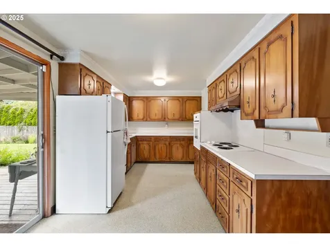 1627 NE 143rd Avenue Portland OR 97230