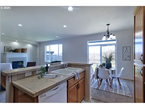 1075 SE Tamora Avenue Hillsboro OR 97123