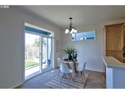 1075 SE Tamora Avenue Hillsboro OR 97123