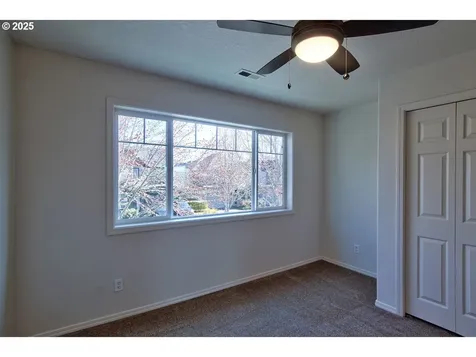1075 SE Tamora Avenue Hillsboro OR 97123