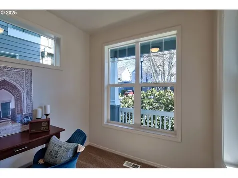 1075 SE Tamora Avenue Hillsboro OR 97123