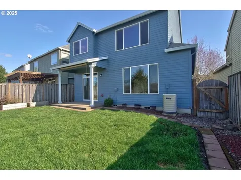1075 SE Tamora Avenue Hillsboro OR 97123
