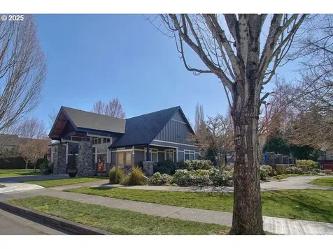 1075 SE Tamora Avenue Hillsboro OR 97123