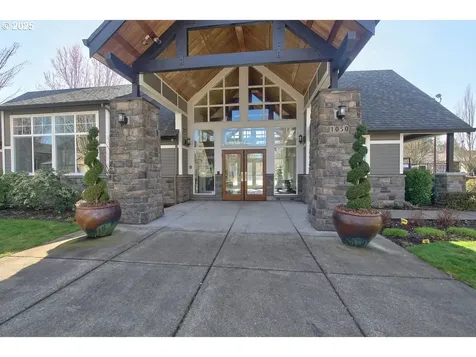 1075 SE Tamora Avenue Hillsboro OR 97123
