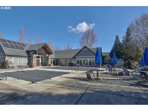 1075 SE Tamora Avenue Hillsboro OR 97123