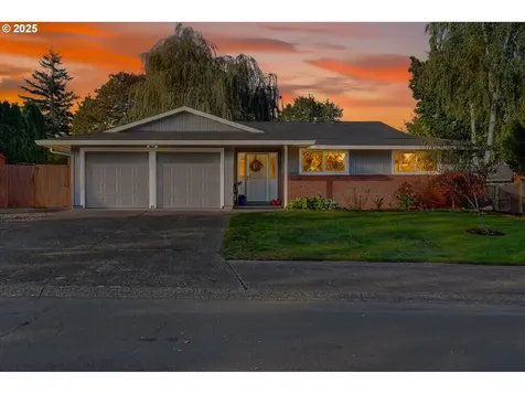 3717 SE Stott Court Troutdale OR 97060
