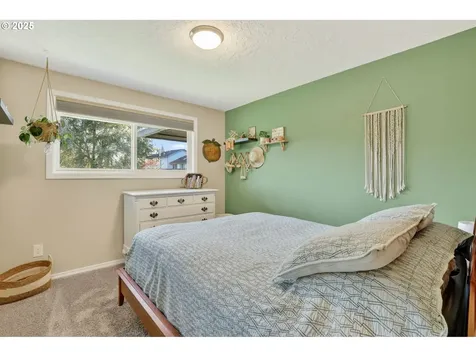 3717 SE Stott Court Troutdale OR 97060