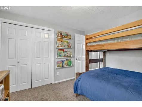 3717 SE Stott Court Troutdale OR 97060
