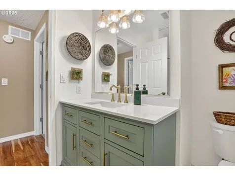 3717 SE Stott Court Troutdale OR 97060