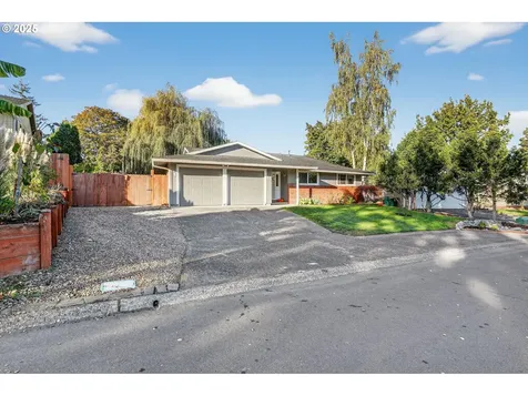 3717 SE Stott Court Troutdale OR 97060