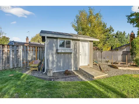 3717 SE Stott Court Troutdale OR 97060