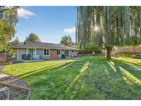 3717 SE Stott Court Troutdale OR 97060