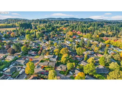 3717 SE Stott Court Troutdale OR 97060
