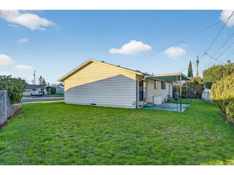 1620 Thompson Road Woodburn OR 97071