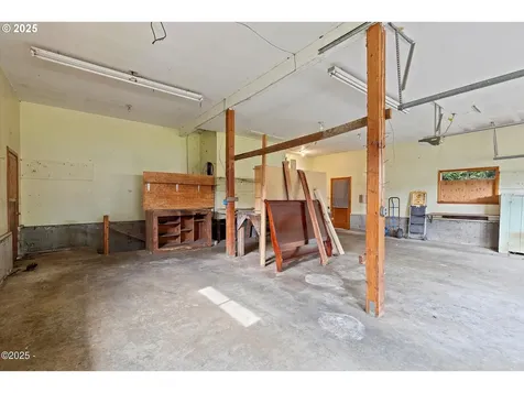 1153 S Drift Creek Road Lincoln City OR 97367