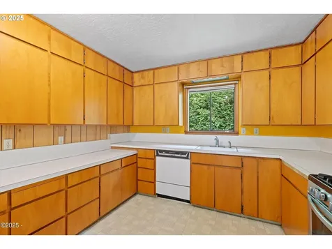 1153 S Drift Creek Road Lincoln City OR 97367