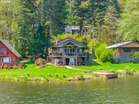 71472 Northshore Drive Clatskanie OR 97016