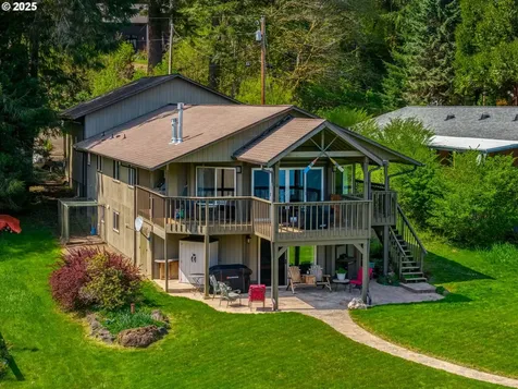 71472 Northshore Drive Clatskanie OR 97016