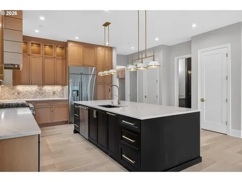 1912 SW Dickinson Lane Portland OR 97219