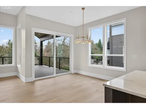 1912 SW Dickinson Lane Portland OR 97219