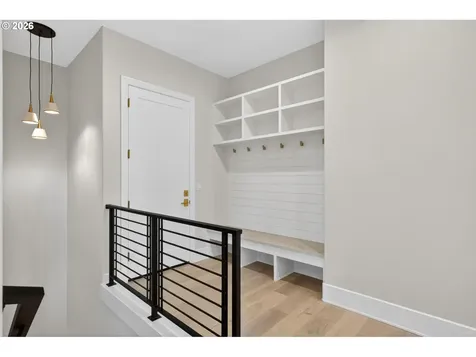 1912 SW Dickinson Lane Portland OR 97219