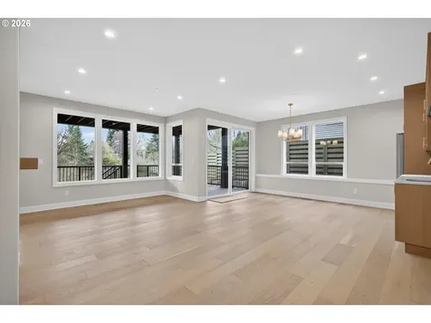 1912 SW Dickinson Lane Portland OR 97219