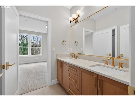 1912 SW Dickinson Lane Portland OR 97219