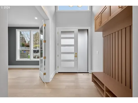 1912 SW Dickinson Lane Portland OR 97219