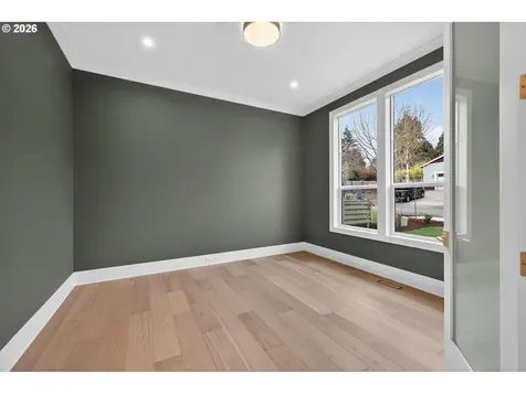 1912 SW Dickinson Lane Portland OR 97219