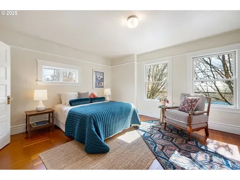 1415 SE Alder Street Portland OR 97214