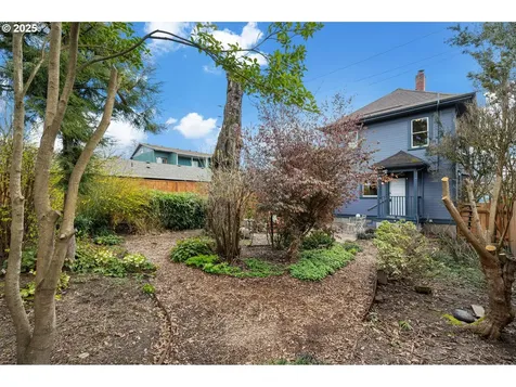 1415 SE Alder Street Portland OR 97214