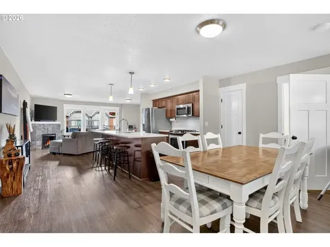 16807 Champion Way Sandy OR 97055