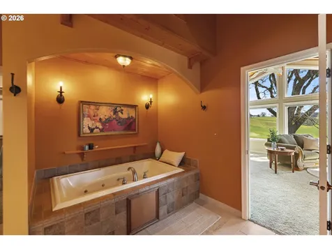 17795 NE Laughlin Road Yamhill OR 97148