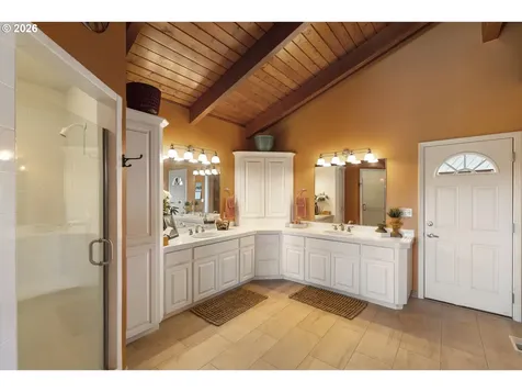 17795 NE Laughlin Road Yamhill OR 97148