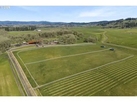 17795 NE Laughlin Road Yamhill OR 97148