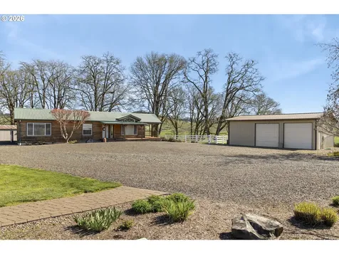 17795 NE Laughlin Road Yamhill OR 97148