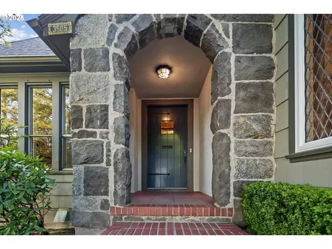 3505 SW Beaverton Avenue Portland OR 97239