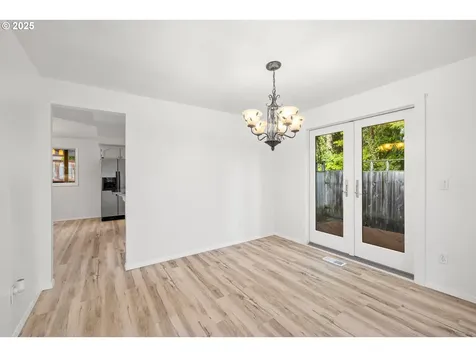 11025 SW Boones Ferry Road Portland OR 97219