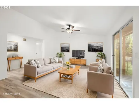11025 SW Boones Ferry Road Portland OR 97219