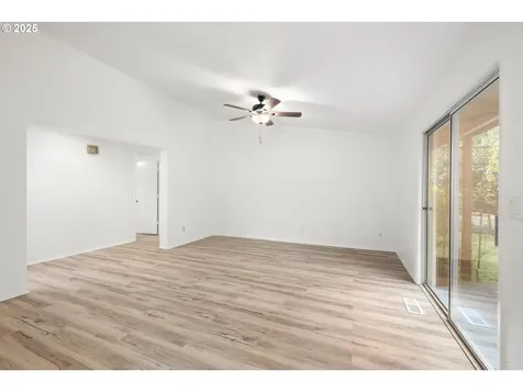 11025 SW Boones Ferry Road Portland OR 97219