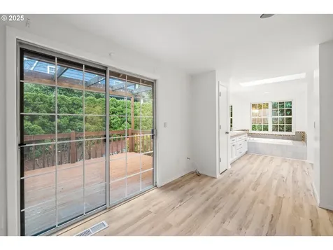 11025 SW Boones Ferry Road Portland OR 97219