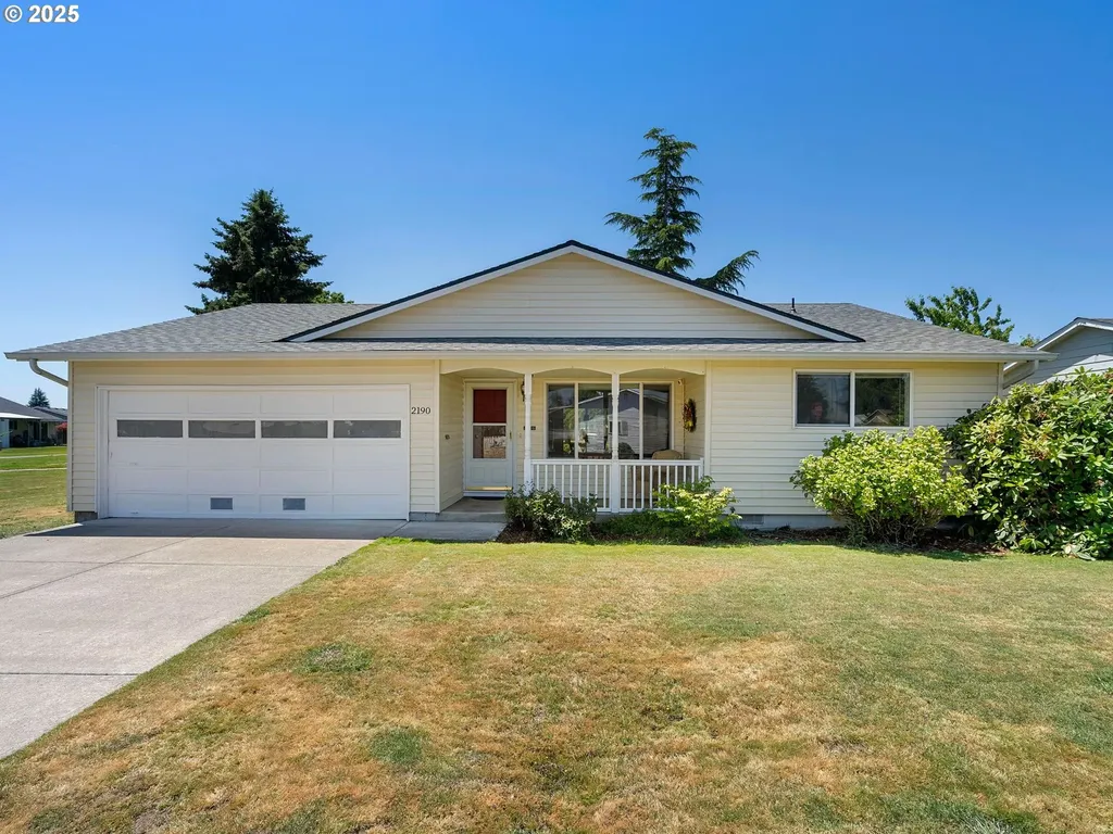 2190 W Hayes Street Woodburn OR 97071