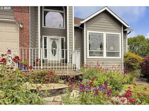 15625 SE Ogden Drive Portland OR 97236