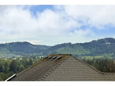 15625 SE Ogden Drive Portland OR 97236