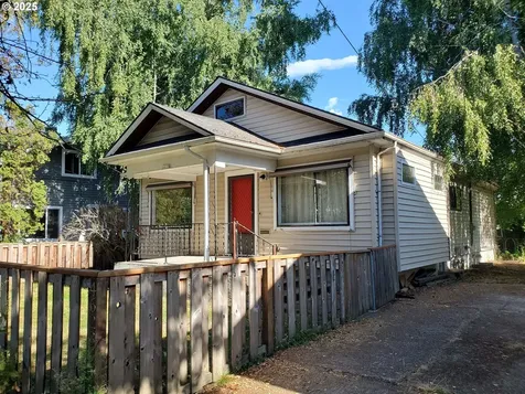 4623 SE Division Street Portland OR 97206